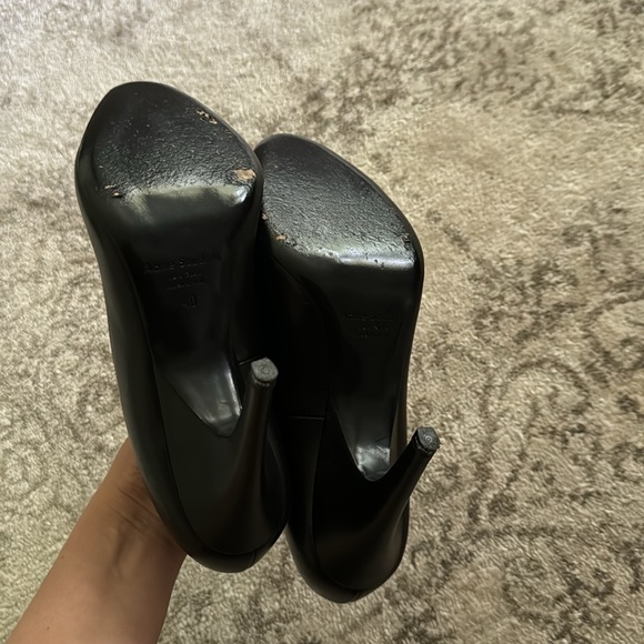 Can’t wear such a high heels anymore due to back pain, worn few times - Picture 4 of 6